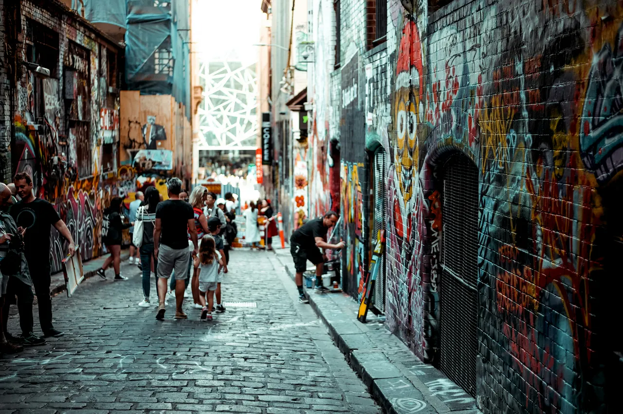 Melbourne street scene by Annie Spratt