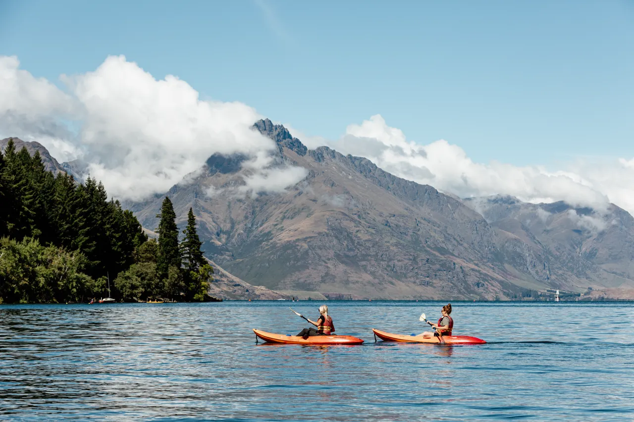 Kayaking, Queenstown Bay